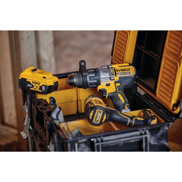 DEWALT デウォルト DCB205 20V MAX* XR® 5AH バッテリー パワー ツール 交換